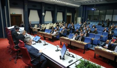 Kayseri Büyükşehir Meclisi’nden ilçe belediyelere ek bütçe