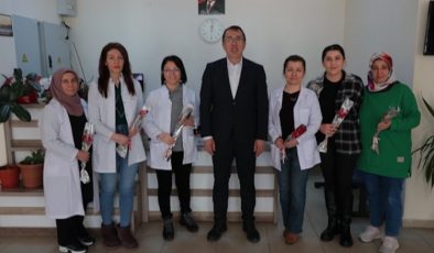 Başkan Savran sağlık çalışanlarının Tıp Bayramı’nı kutladı