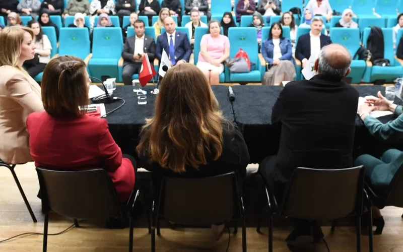 Bursa Osmangazi Belediyesi kansere karşı bilinçlendirdi