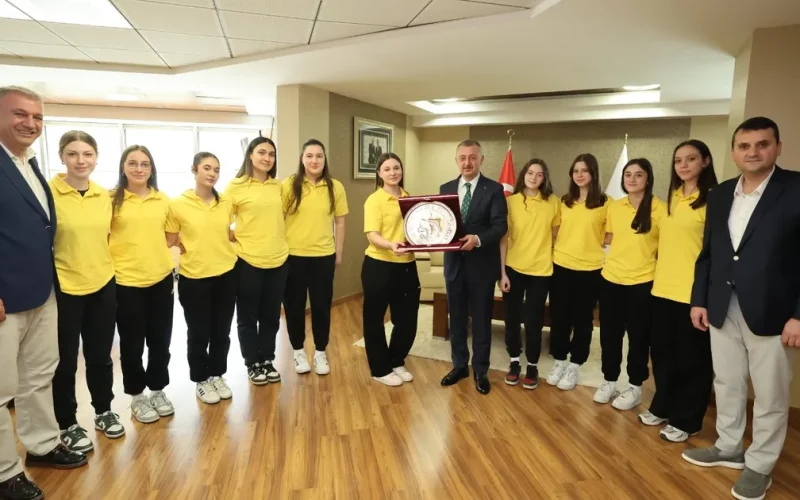 Kocaeli’den şampiyonluk inancıyla Samsun’a gidiyorlar