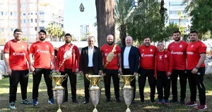 antalya-muratpasa-spor-kulubunde-gorev-bolumu-yapildi-SsF6HrHd.webp