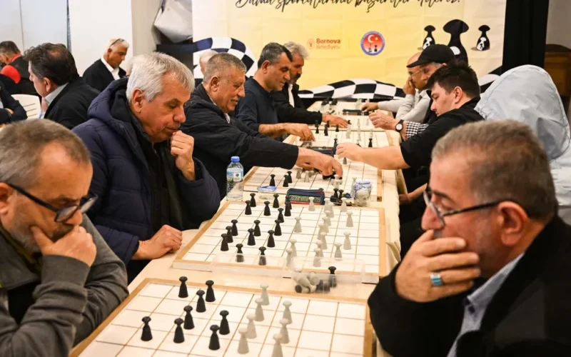 Bornova’da damada uluslararası buluşma