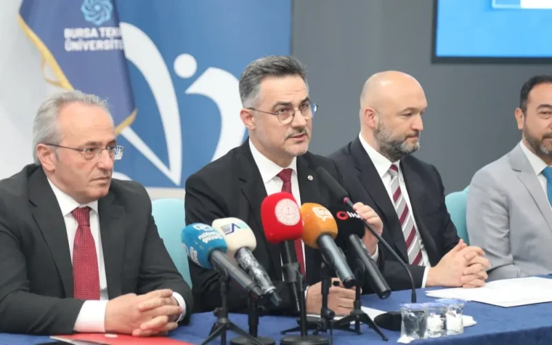BTÜ’den liselilere iki dev proje… Akademisyenler okullarda, öğrenciler üniversitede