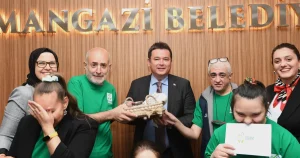 bursa-osmangazide-engelli-bireyler-sordu-baskan-aydin-cevapladi-CyWaa5tR.webp