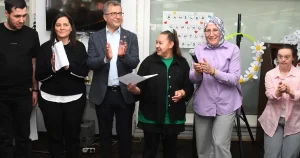 bursa-osmangazide-ozel-gereksinimli-bireyler-cok-mutlu-8FBiumJw.webp