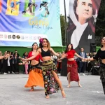 Dansın ritmi Cumhuriyet Meydanı’nda yükseldi