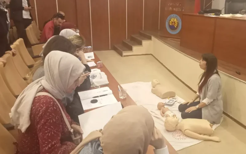Kocaeli Gölcük’te personele ilk yardım eğitimi