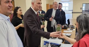 kocaelide-baskan-sezerden-hemsirelere-surpriz-kutlama-OHLzlSpc.webp