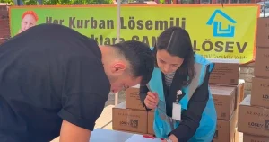 losev-istanbulda-mutluluk-paylastikca-cogaliyor-tzx9IbhQ.webp