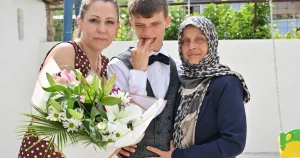 manisada-anneler-gununde-mutlu-eden-destek-aUE2nptm.webp