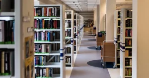 yayderden-kitap-okuma-krizi-uyarisi-U5abwMUU.webp