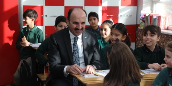 Konya’da Başkan Altay karne heyecanına ortak oldu