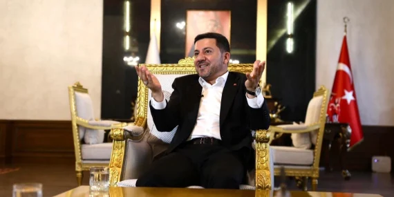 Üniversiteyi kazanan adaylara Rasim Arı’dan tebrik